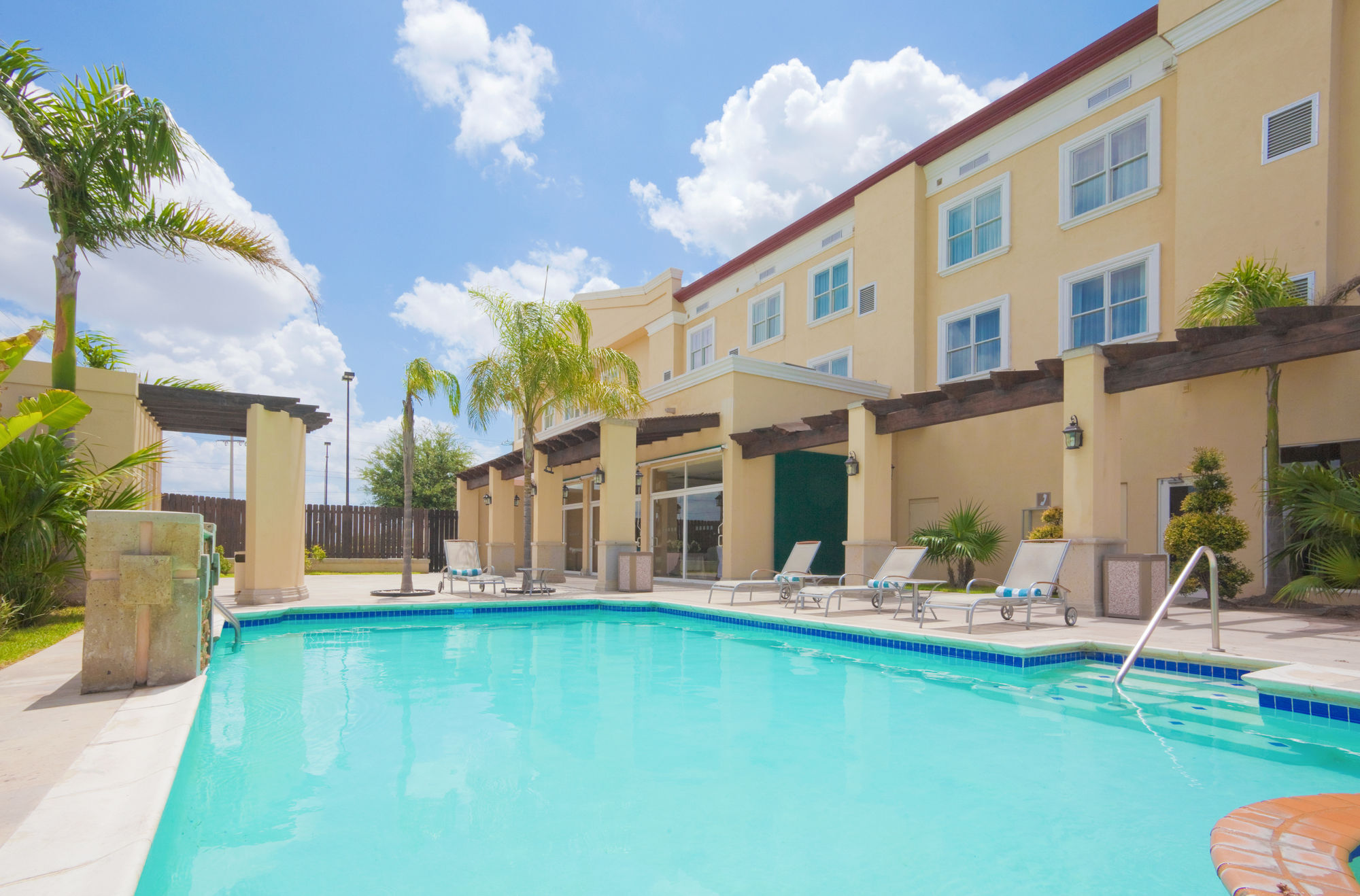 Holiday Inn Reynosa Industrial Poniente By Ihg Ngoại thất bức ảnh